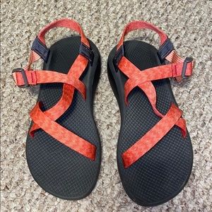 Size 11 women’s chacos